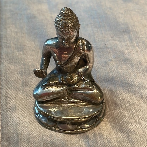 Vintage Silver Buddha Hand Raised - Picture 12 of 12